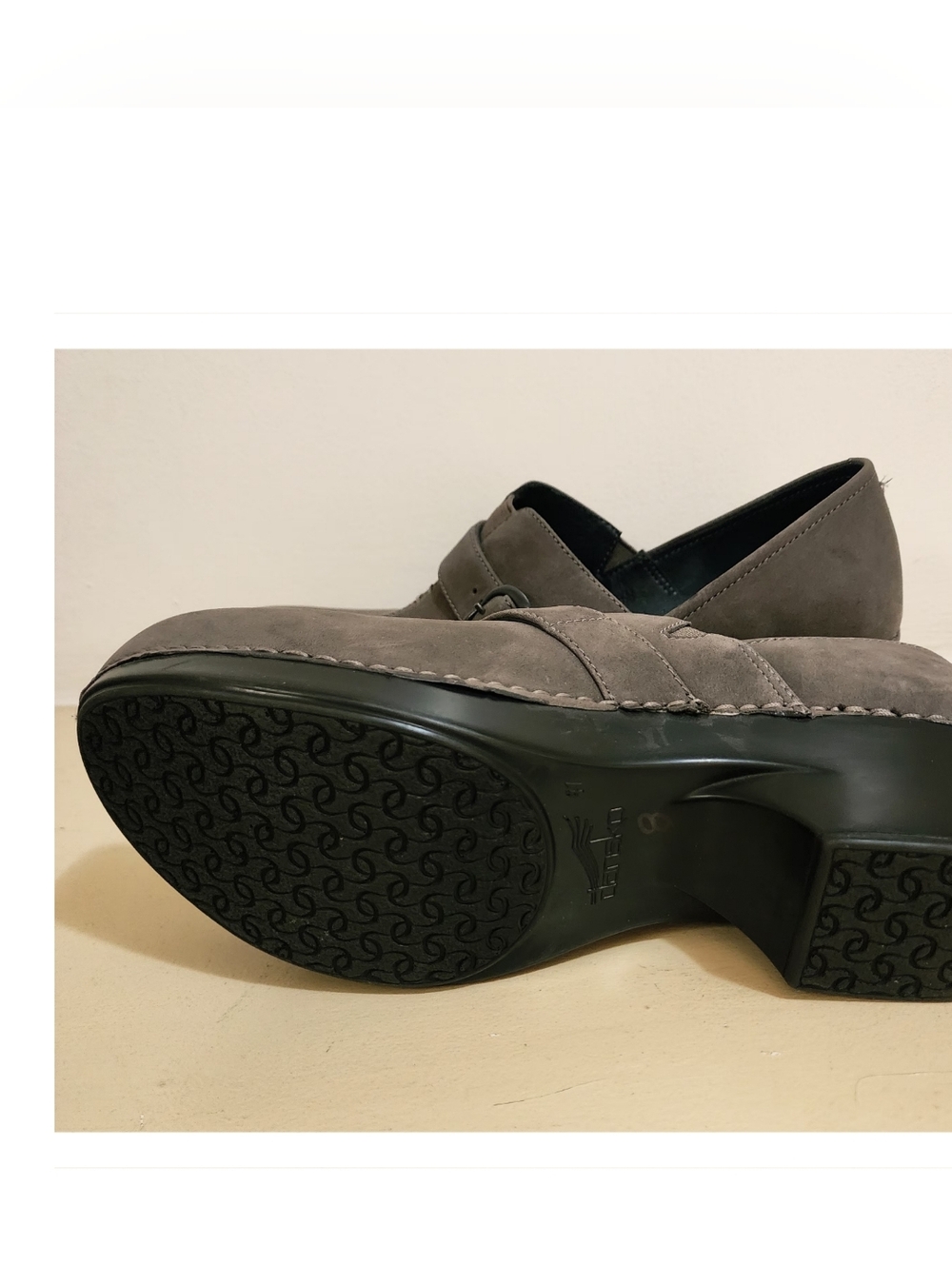 Dansko Leather Grey Suede Buckle Slip On Tamara Clogs Shoes Sz 41/10,5 - Picture 10 of 10